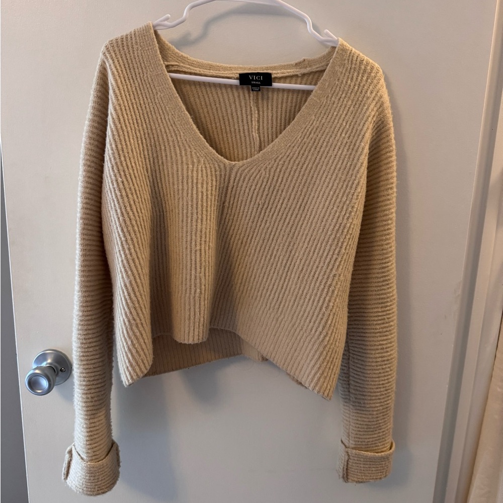 Cute v neck sweater! From Vici